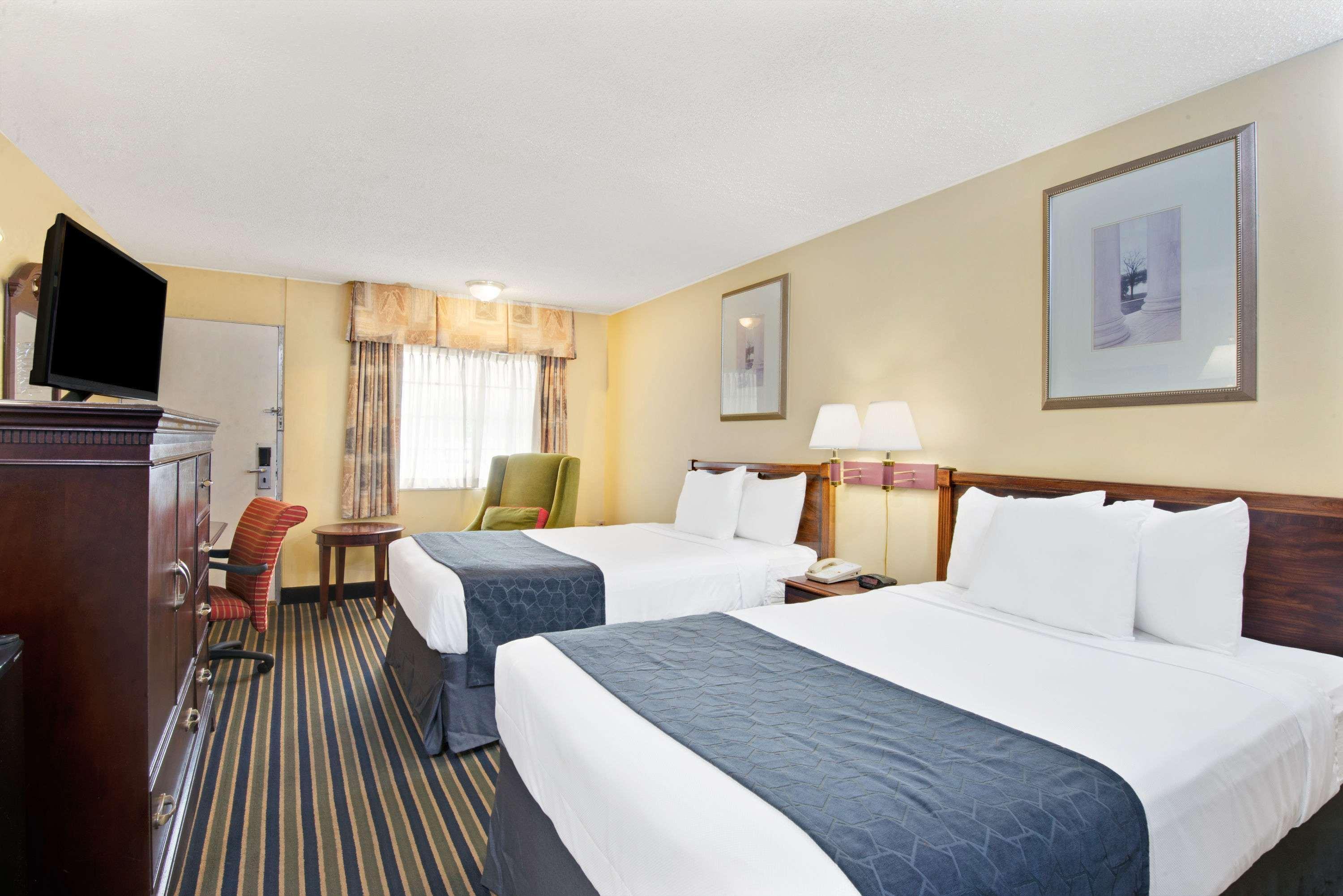 Days Inn By Wyndham טאוסון מראה חיצוני תמונה